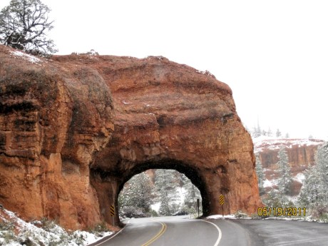 5-19-11BryceNatBrdg